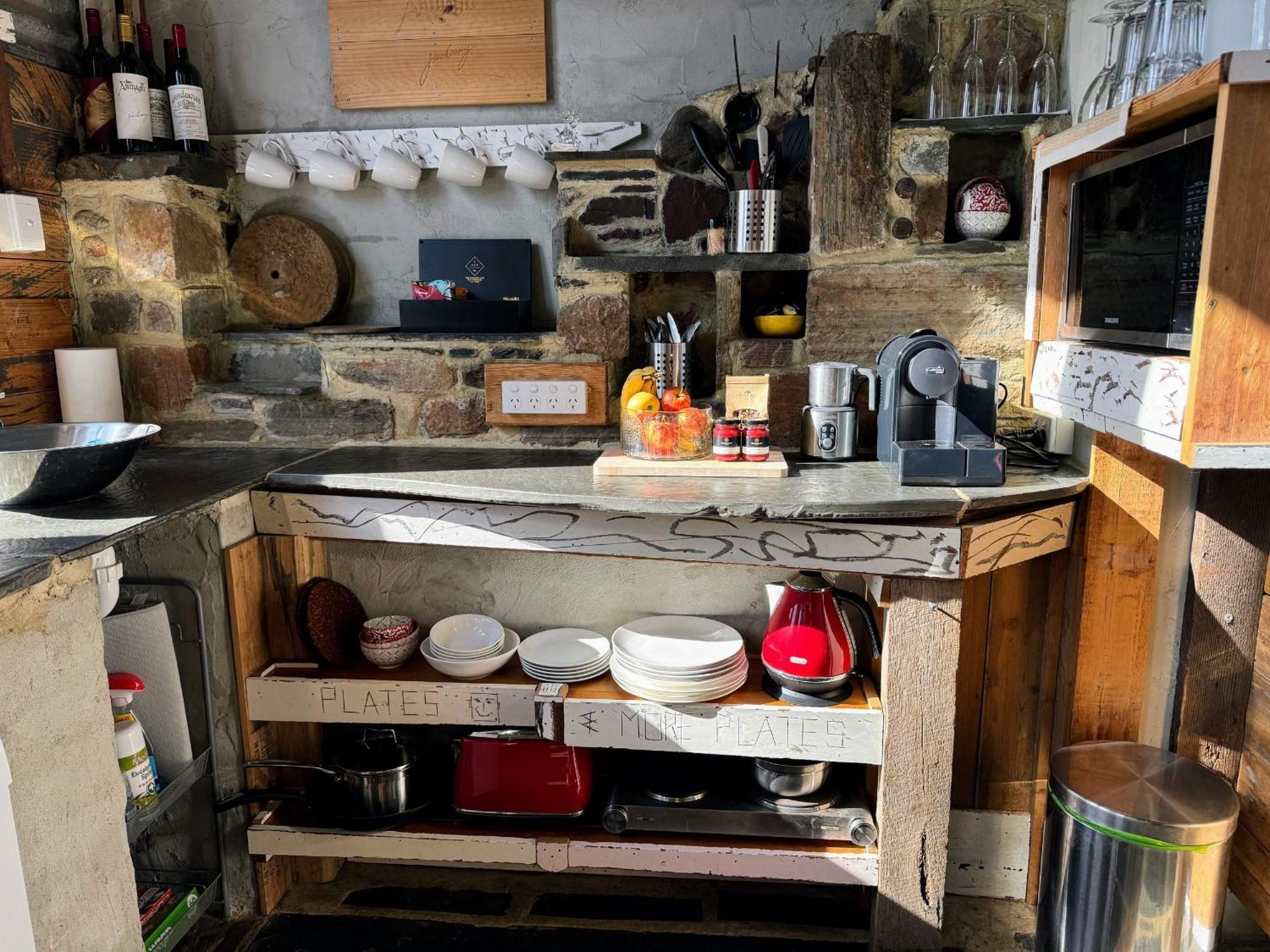 Bed In A Shed Vineyard Stay Watervale Rom bilde